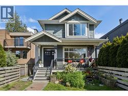 250 E 17TH STREET  North Vancouver, BC V7L 2V7