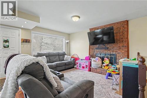 241 Guelph Avenue, Cambridge, ON - Indoor Photo Showing Living Room With Fireplace