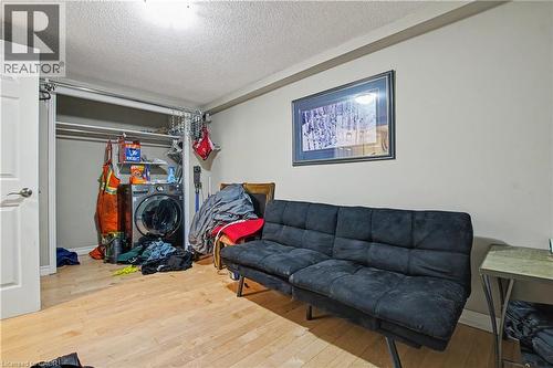 241 Guelph Avenue, Cambridge, ON - Indoor