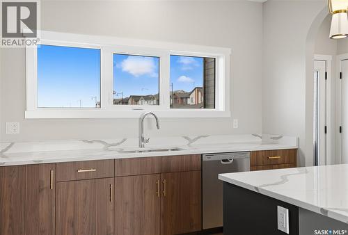 42 Taskamanwa Terrace, Saskatoon, SK - Indoor Photo Showing Kitchen
