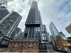 3915 - 8 WELLESLEY STREET W Toronto, ON M4Y 0J5