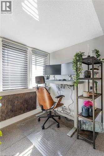 129 Ahrens Street W, Kitchener, ON - Indoor Photo Showing Office
