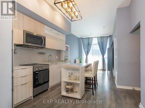209 - 50 FOREST MANOR ROAD  Toronto, ON M2J 0E3