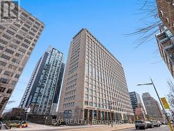 624 - 111 ST CLAIR AVENUE W Toronto, ON M4V 1N5