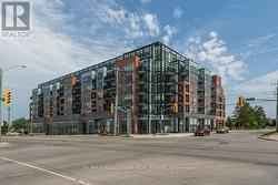 218 - 681 YONGE STREET Barrie, ON L9J 0K1