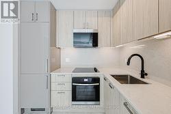 604 - 280 DUNDAS STREET W Toronto, ON M5T 0E3