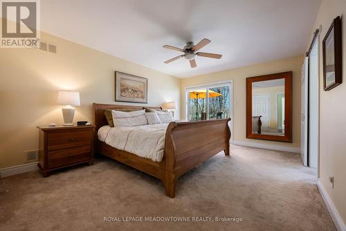 834603 4Th Line Ehs, Mono, ON - Indoor Photo Showing Bedroom