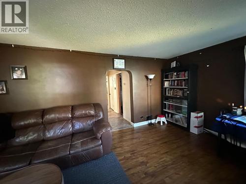 609 Second Street, Nelson, BC - Indoor