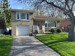 103 HOLCOLM ROAD Toronto, ON M2N 2E1