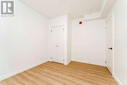 127 Victoria Avenue S, Hamilton, ON - Indoor Photo Showing Other Room