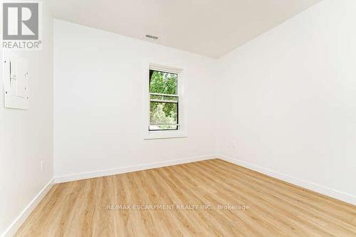 127 Victoria Avenue S, Hamilton, ON - Indoor Photo Showing Other Room