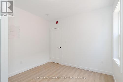 127 Victoria Avenue S, Hamilton, ON - Indoor Photo Showing Other Room