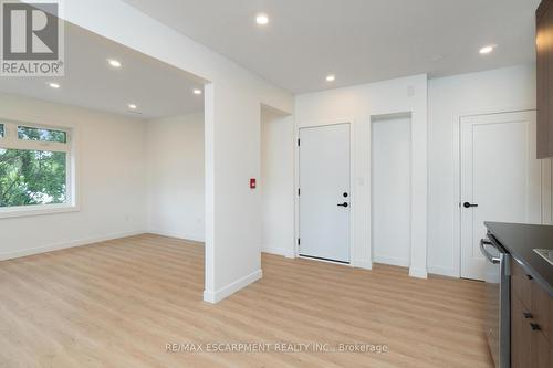 127 Victoria Avenue S, Hamilton, ON - Indoor Photo Showing Other Room