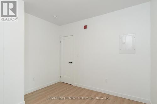 127 Victoria Avenue S, Hamilton, ON - Indoor Photo Showing Other Room