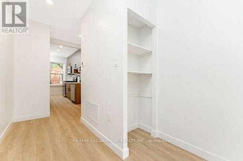 127 Victoria Avenue S, Hamilton, ON - Indoor