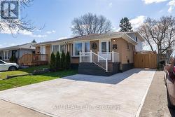 2504 GLAMWORTH CRESCENT  Mississauga, ON L5K 1G3