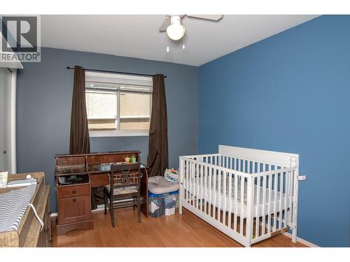 129 9Th Avenue S, Creston, BC - Indoor Photo Showing Bedroom