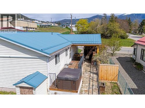 129 9Th Avenue S, Creston, BC - Outdoor