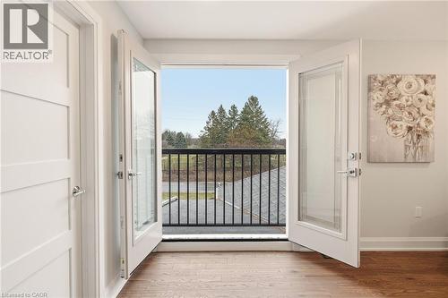 1354 No 1 Side Road, Burlington, ON - Indoor Photo Showing Other Room