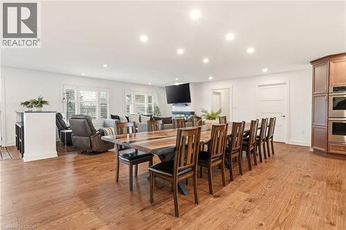 1354 No 1 Side Road, Burlington, ON - Indoor Photo Showing Dining Room
