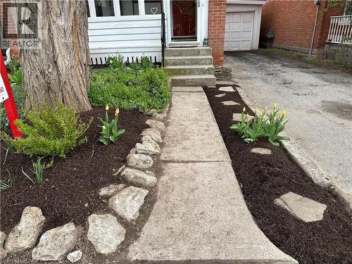 2180 Caroline Street, Burlington, ON - Outdoor