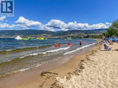 922 Dynes Avenue Unit# 208  Penticton, BC V2A 1E8