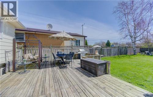 100 Johanna Drive, Cambridge, ON - Outdoor With Deck Patio Veranda