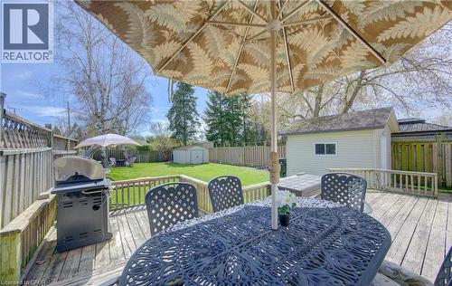 100 Johanna Drive, Cambridge, ON - Outdoor With Deck Patio Veranda