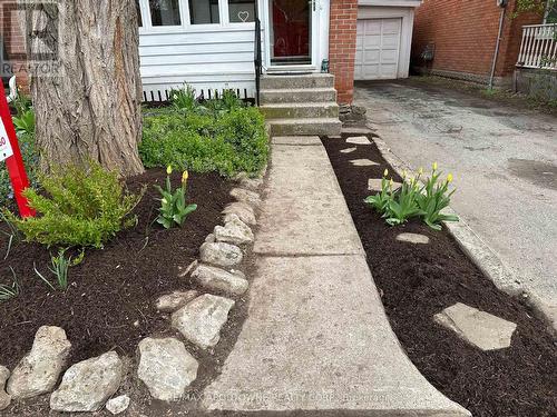 2180 Caroline Street, Burlington, ON - Outdoor