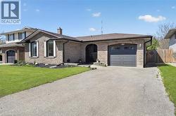 13 CASCADE Court St. Catharines, ON L2P 1T5