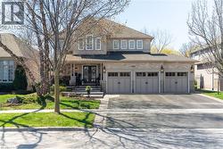 4266 CLUBVIEW Drive  Burlington, ON L7M 4X2