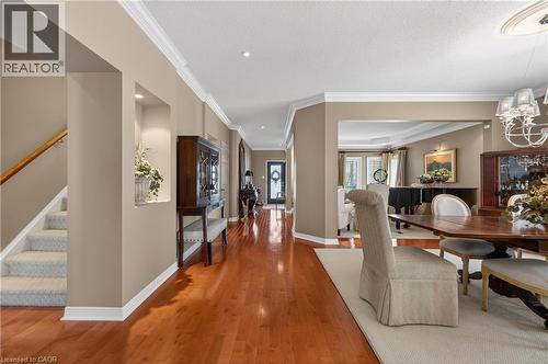 4266 Clubview Drive, Burlington, ON - Indoor Photo Showing Dining Room