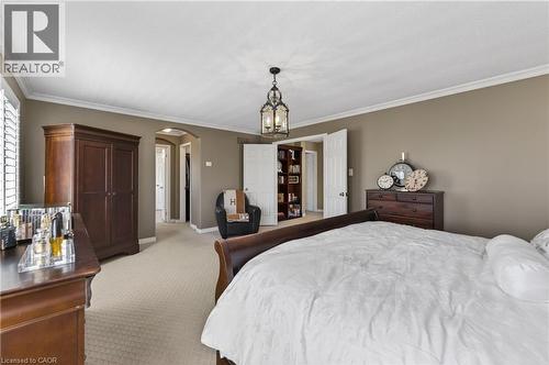 4266 Clubview Drive, Burlington, ON - Indoor Photo Showing Bedroom