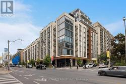 206 - 6 JACKES AVENUE Toronto, ON M4T 0A5