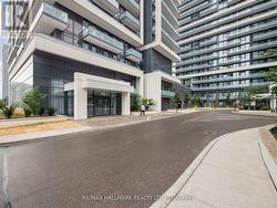 2708 - 105 ONEIDA CRESCENT  Richmond Hill, ON L4B 0H6
