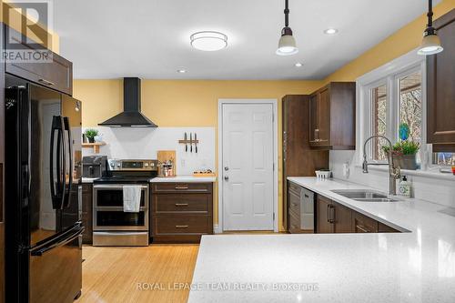 litchen - 1986 Fairbanks Avenue, Ottawa, ON - Indoor Photo Showing Kitchen With Double Sink