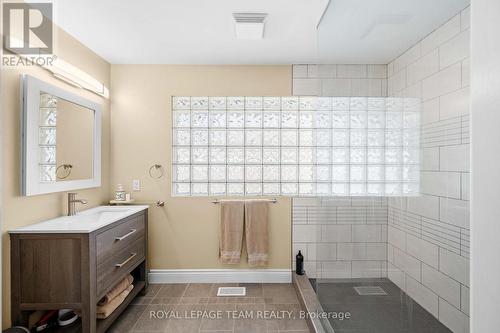 master ensuite - 1986 Fairbanks Avenue, Ottawa, ON - Indoor Photo Showing Bathroom