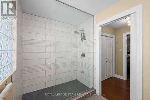 master ensuite - 1986 Fairbanks Avenue, Ottawa, ON - Indoor Photo Showing Bathroom