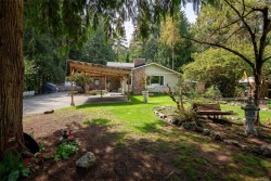 1116 Cheeke Rd Cobble Hill, BC V0R 1L4