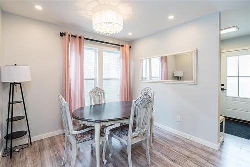 677 Jubilee Ave, Winnipeg, MB 