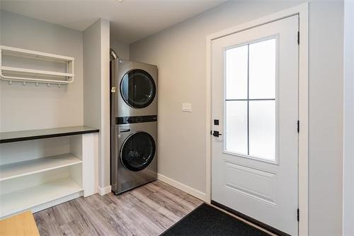 677 Jubilee Ave, Winnipeg, MB 