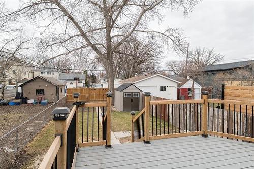 677 Jubilee Ave, Winnipeg, MB 