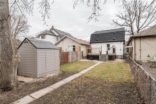 677 Jubilee Ave, Winnipeg, MB 