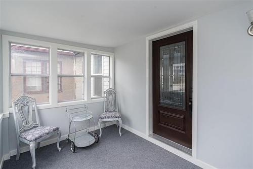 677 Jubilee Ave, Winnipeg, MB 