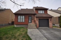 3344 Rue Pierre-Thomas-Hurteau  Longueuil (Saint-Hubert), QC J3Y 8P3