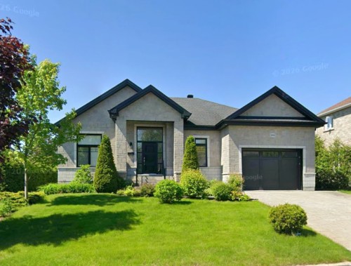 2093 Rue Colbert  Saint-Bruno-De-Montarville, QC J3V 4Y1