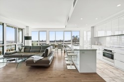 1603-1025 Rue de la Commune E. Montréal (Ville-Marie), QC H2L 0G5