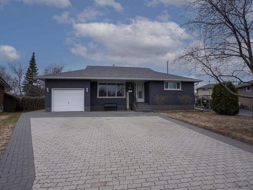 431 Cartier Court  Thunder Bay, ON P7E 6A9