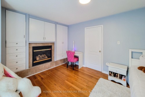 3798 Swiftdale Drive, Mississauga, ON - Indoor Photo Showing Living Room With Fireplace