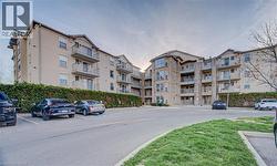 1490 BISHOPS Gate Unit# 106 Oakville, ON L6M 4N3